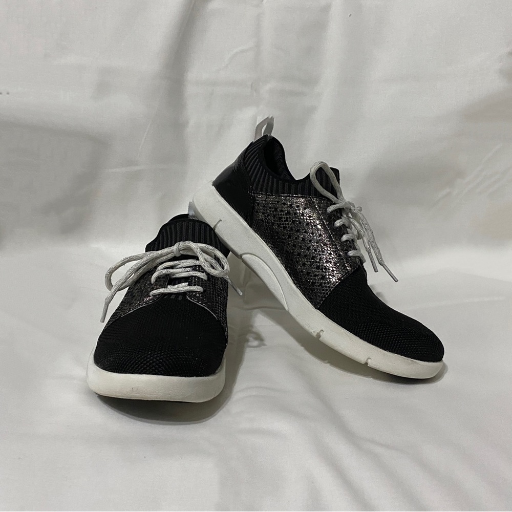 Johnston & Murphy Athletic Women's Shoe